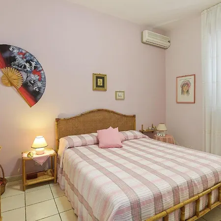 Holiday home 4 Bedroom In *